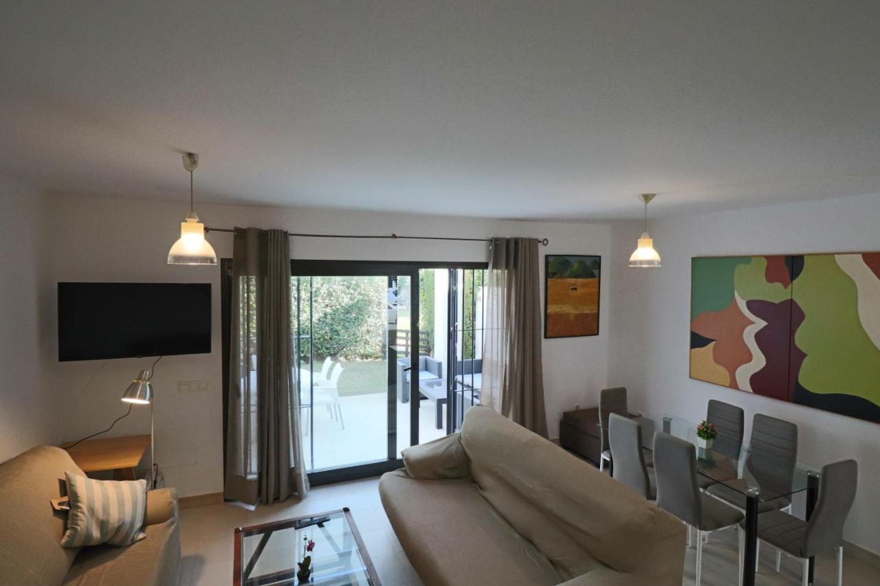 Апартаменты Exclusivo Adosado En Punta Coral Эль-Ромпидо Экстерьер фото