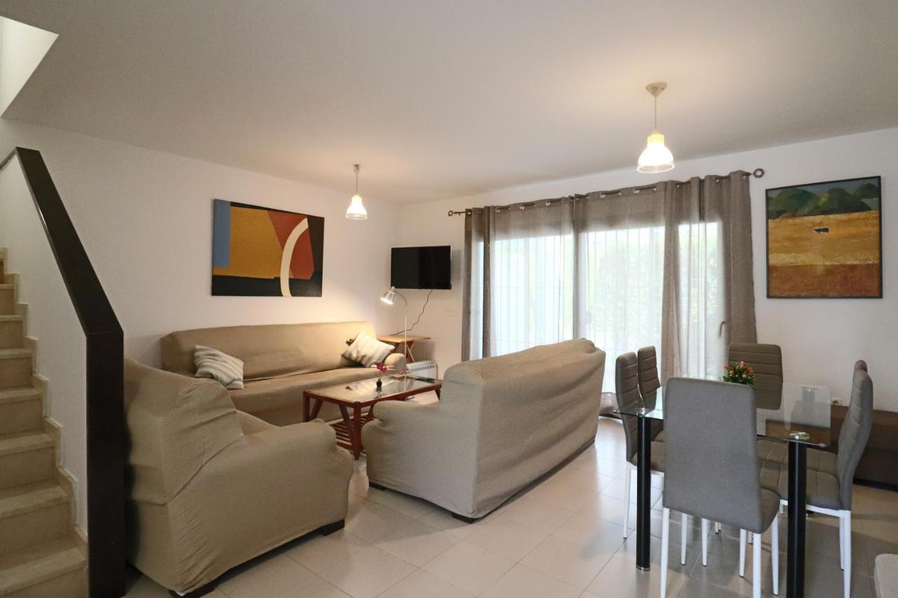 Апартаменты Exclusivo Adosado En Punta Coral Эль-Ромпидо Экстерьер фото